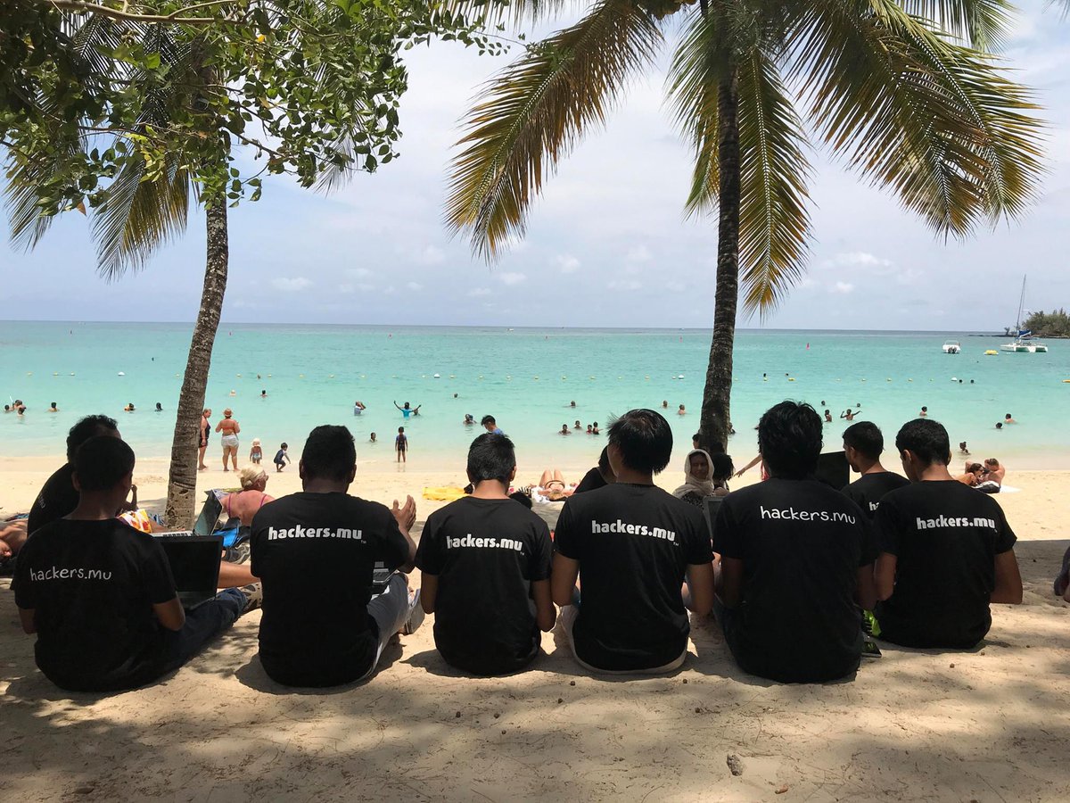 devildron's tweet image. the #hackersdotmu headquarters for #ietf100 #Hackathon #mauritius #security #tls