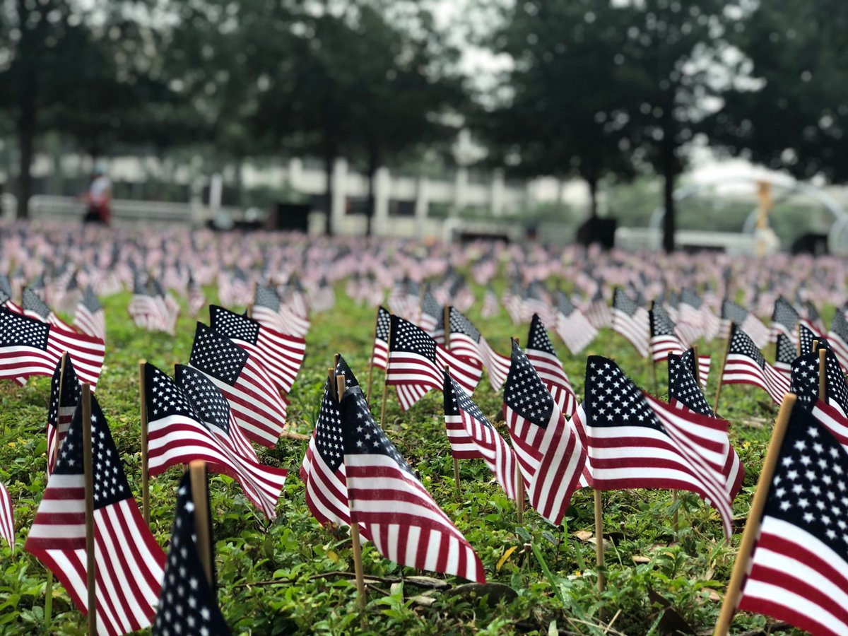 BobBuckhorn's tweet photo. Honoring our veterans and our special relationship with the men and women at MacDill AFB w display along the Riverwalk. https://t.co/paBaueRGY1