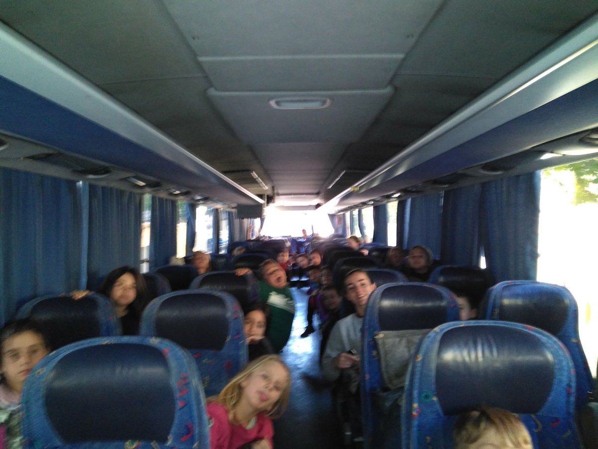 DonatCorda's tweet photo. Todo sigue según lo previsto, ya estamos de vuelta a valencia para poner fin a nuestra miniacampada, horarios siguen según lo previsto! Nos vemos en breves papis #MiniDC https://t.co/OjQmVC9JQx