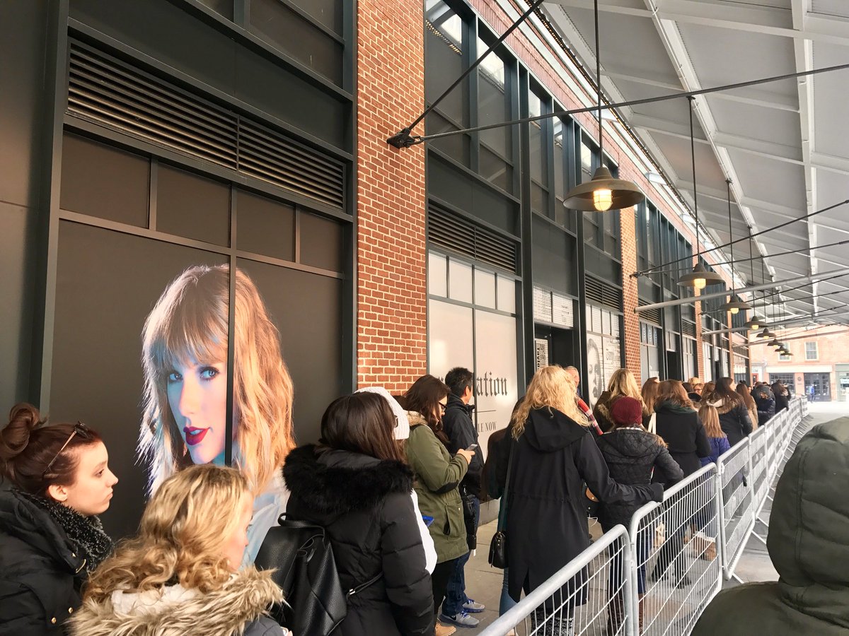 thepussydiet's tweet photo. . @taylornation13 we hereeeeeee!!!
#reputation https://t.co/43WWc4qgZs