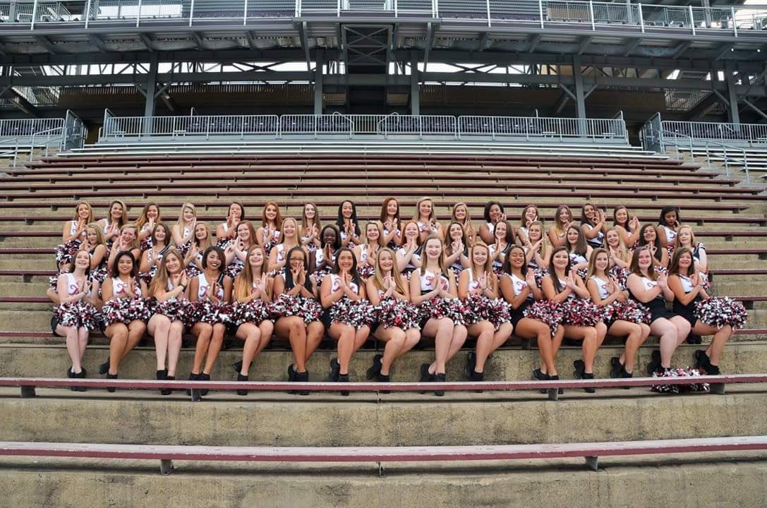_katewright18's tweet photo. After 4 amazing years, I can truly say that being a part of the best colorguard around has been well worth it❣️🥇🙌🏻#not13th #rolltribe https://t.co/Q5ei8gZvkh