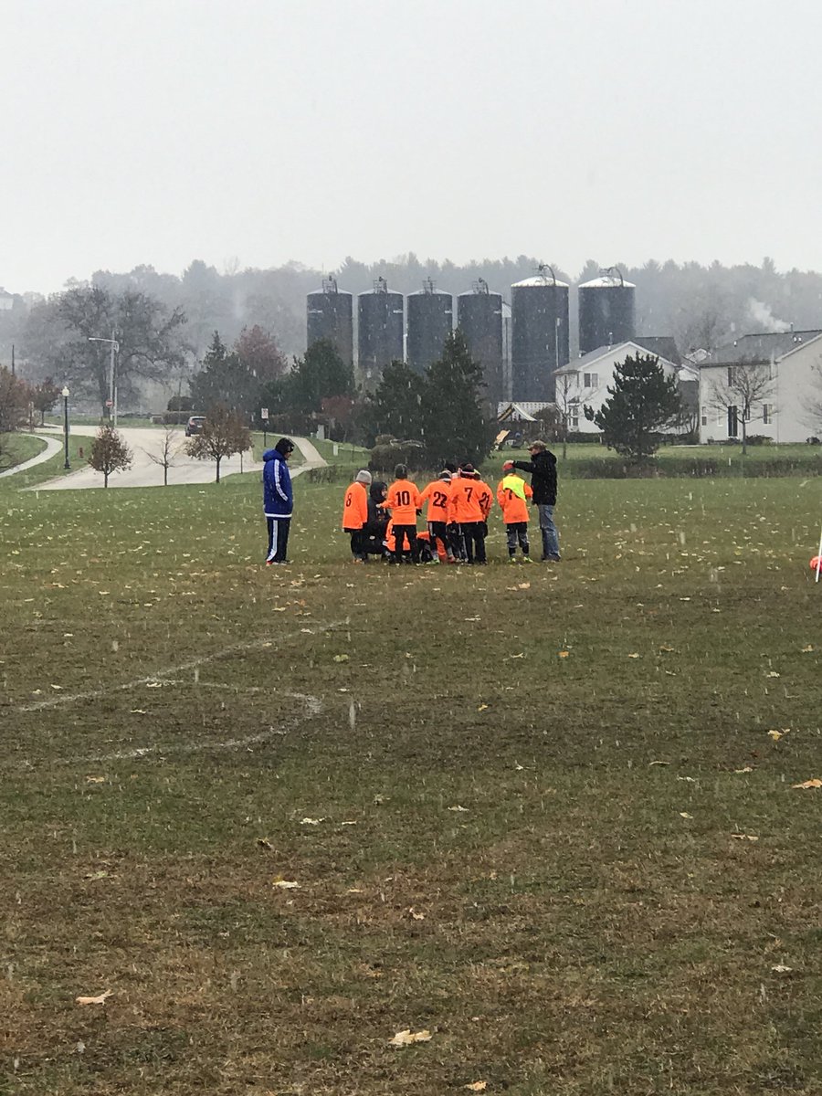 NUFCBoys2008's tweet photo. Up 3-1 at the half. Let’s bring home the division win! https://t.co/IaKHLErsLm