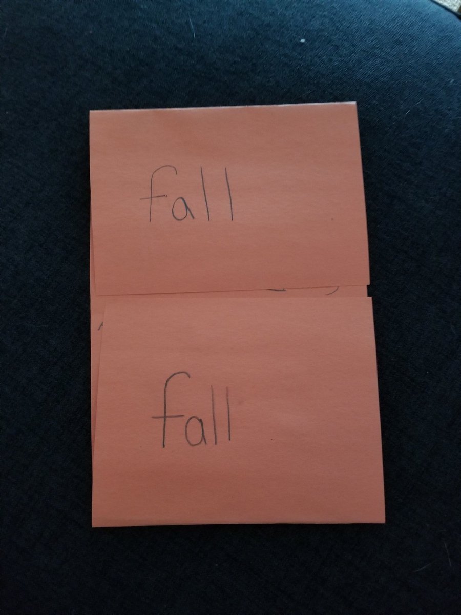 MsKern_wgms's tweet photo. Multiple Meaning word bi-fold book #moravianar #mutiplemeaningwords #5thgrade https://t.co/tcTNFldUjq