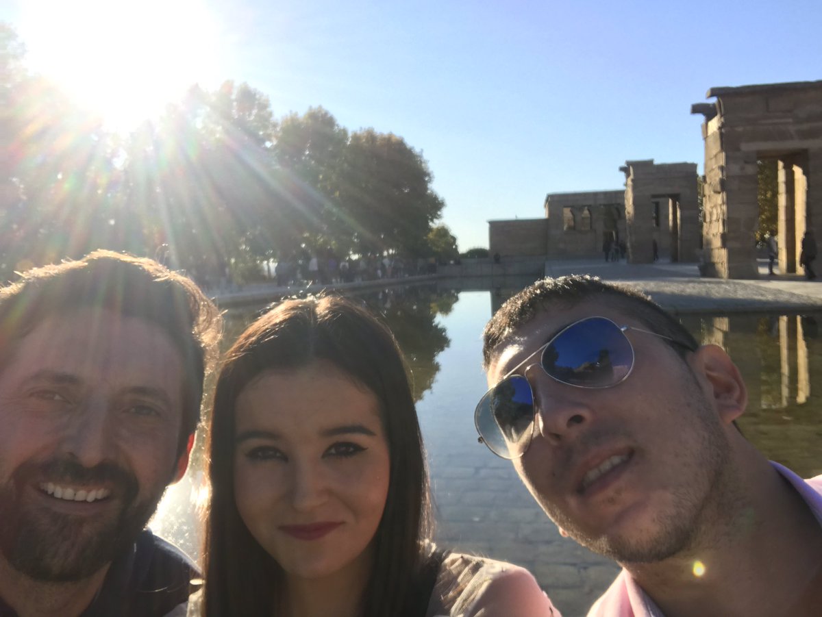 FrankclaClaro's tweet photo. Día espectacular de paseo por #Madrid y comida #Hindu #templodedebob diferentes culturas en una de las mejores ciudades del mundo https://t.co/91QN6XqlvU