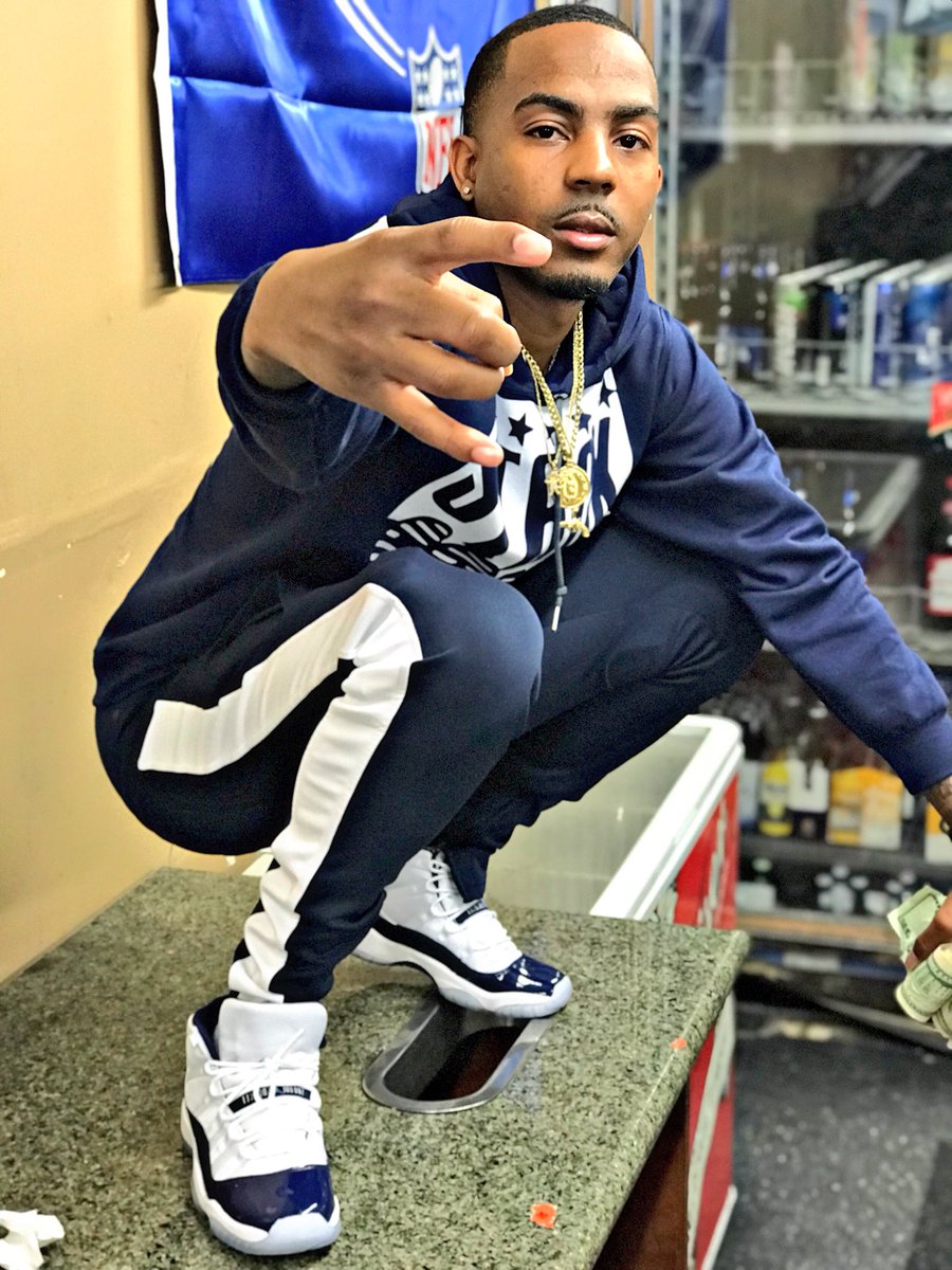 MacDeboStackz's tweet photo. T H R E E L E T T E R S “O T S” 🤩 #RIPBLOCK #RIPTAYP #FREEDASQUAD #DEYON19 https://t.co/Yac4qfSkzL