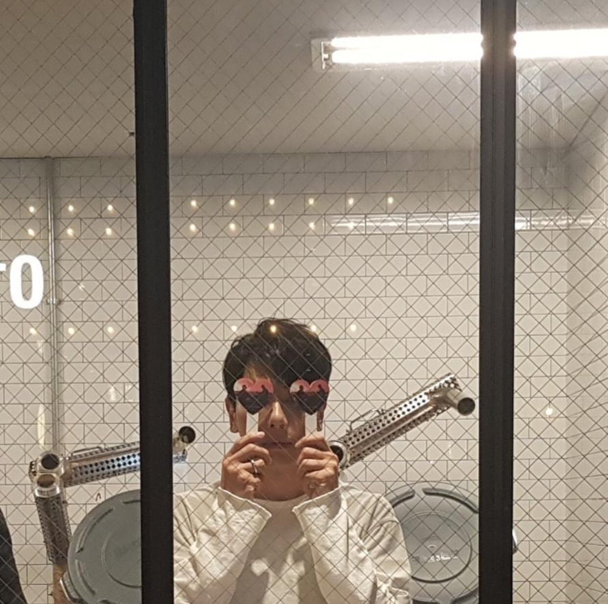 106018_'s tweet photo. 앜ㅋㅋㅋㅋ 이건ㅋㅋㅋㅋ 너무 귀엽짜낰ㅋㅋ큐ㅠㅠㅠㅠㅠㅠㅠㅠㅠㅠㅠㅠㅠㅠㅠㅠㅠㅠㅠㅠㅠㅠㅠㅠ하트뿅뿅😍 https://t.co/DgEyq3YiwL