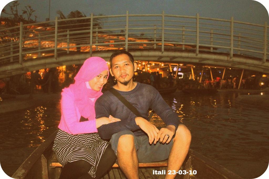 al_kharies's tweet photo. Met milad yha sayanx we love u https://t.co/Qv6xJj3AxN