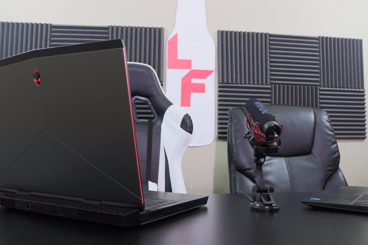 Lobster_Fight's tweet photo. Preparing for our #gaming #podcast segment, Claw Cast! Coming soon! ๐ฅ๐ฎ
#gaming #gamer #pc #PCGamer #pcgaming #xbox #ps3 #ps4 #nvidia #gtx #clawcast #podcast #Alienware #alienwarehive #vr #Videogame #videogames #podcasts #console #mmo #rpg #mmorpg #minecraft #XboxOne #XboxOneX https://t.co/tRSlE4zjuj