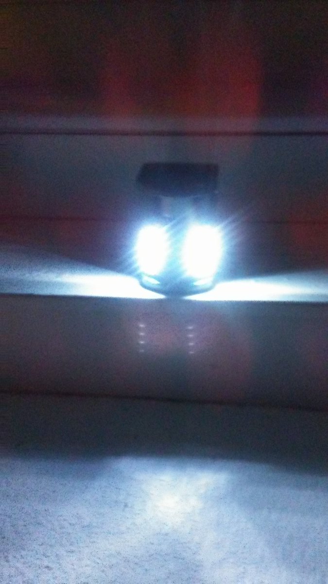 travelblurb's tweet photo. How does it work? A powerful strobe light pops on & a audible sound work simultaneously. These get set off with the help of a motion sensor which works up to 800 sq ft. Humane/environmentally friendly. Weather resistant #Ad #IWasInvited https://t.co/GkGarP3Qsi... https://t.co/PJX58Gigok