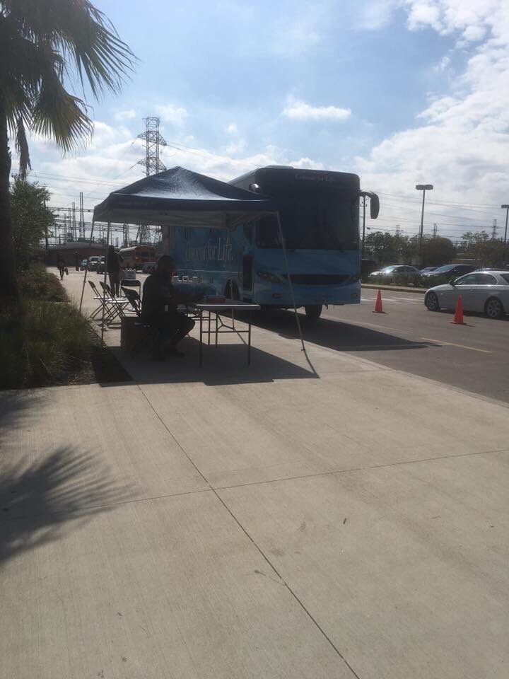 MarchForSciHou's tweet photo. #DriveForScience was wonderful and beautiful. An enormous thank you goes out to @commitforlife, @BeTheMatch, #KinshipCare, all the students from @UTHealth, @bcmhouston, and the #AnitaBorgInstitute, all of our #VDVRs who helped register people to vote...and...
#ScienceMarchHou https://t.co/y2CwgVf534