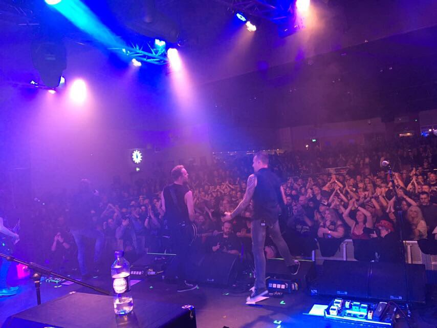 EdShredz's tweet photo. Yesterdays show at HARD ROCK HELL was awesome!! Thank you Wales! @laneyamps @ibanezuk https://t.co/KTDs96kpve