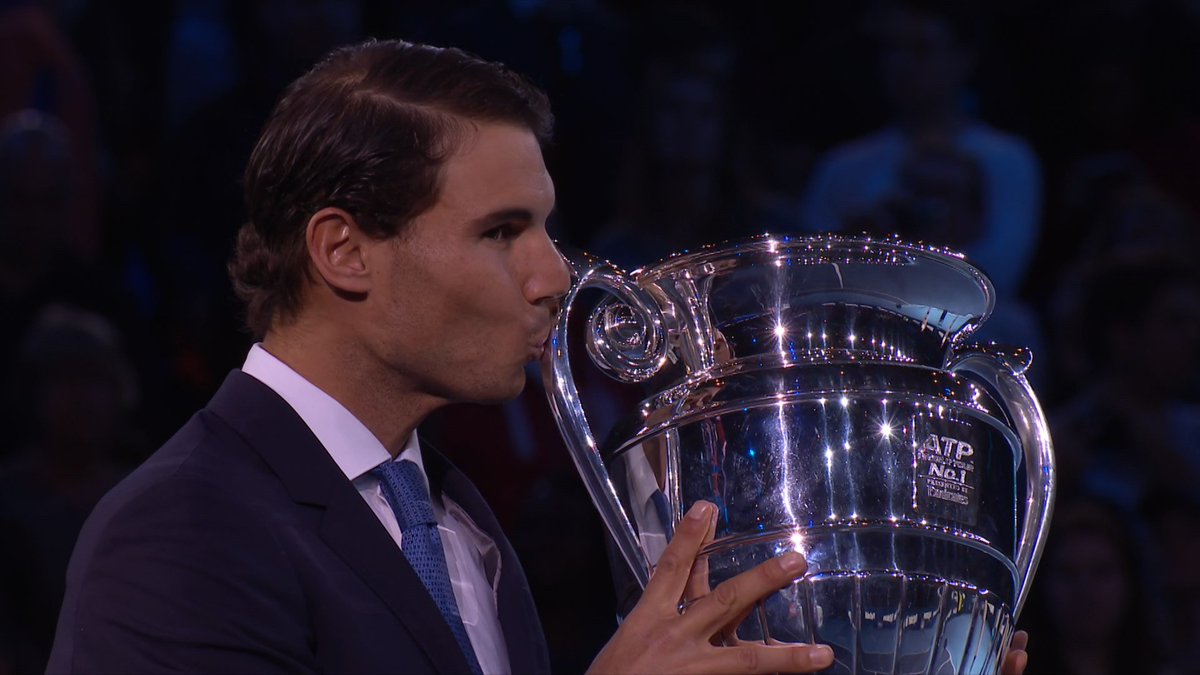 SadeceTenis's tweet photo. Rafael Nadal 1 numara kupasını aldı. https://t.co/fp45TqU7k1