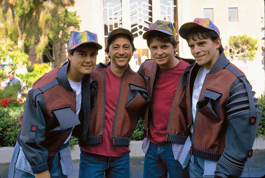 truffleshuffle_'s tweet photo. Loving this snap of MJ Fox with his various doubles on the set of Back to the Future Part II! (Willem Dafoe on the right anyone?) https://t.co/AzXbXyG2ev