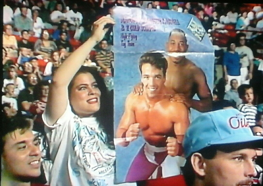 Mundo840's tweet photo. Scorpio and Bagwell get jiggy with it to Scorpio's amazing music!!! #FallBrawl93 https://t.co/QHvmZAqzK1