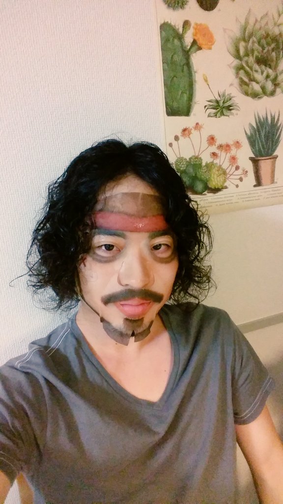 enjodo_bass's tweet photo. GypsyJackライブ、お越しくださりありがとうございました!
プレゼント、お手紙も沢山頂きました。
お休みなさい~
#gypsyjack https://t.co/7fzflKBoma