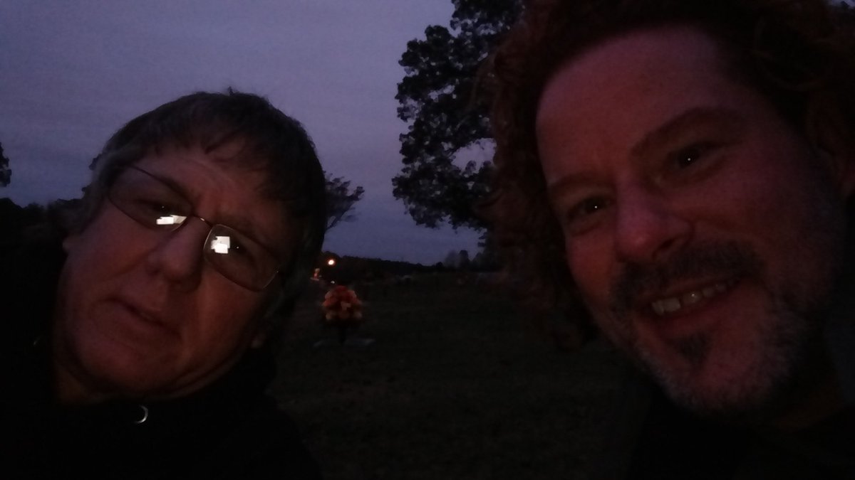 drtomprichard's tweet photo. Lash LaRue &amp; I visited with good friends &amp; family last night in Atlanta. @SpranzLori we saw a deer leaving the cemetery (heard geese too!) https://t.co/0vQu0m2e68
