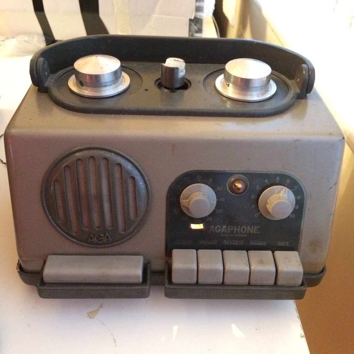 Tim4Shaw's tweet photo. Two pieces of audio nostalgia acquired #wirerecorder #magnetictape https://t.co/dk2uxq7fXy