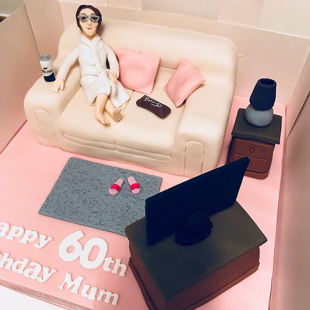 AdamAbiCakes's tweet photo. Happy 60th Birthday! π°π
#sofacake #livingroomcake #bespokecakedesign #chillingout #cake #cakedecorating #cakedesign #bespokecake #personalisedcake #dailycake #cupcakes #sthelenshour #sthelens #sthelenscake #eccleston https://t.co/5gSYfAKJNy