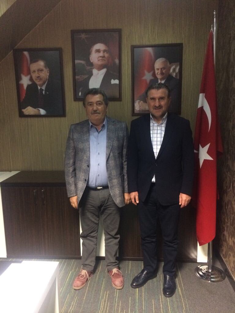 Spor Bakanımız <a href="/OA_Bak/">Dr. Osman Aşkın Bak</a> Beyfendiyi makamında ziyaret ettik.