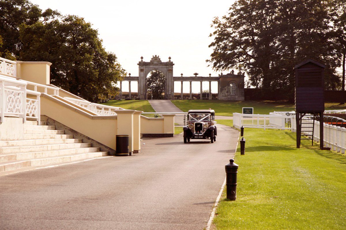 TowcesterRaces's tweet photo. Towcester Racecourse, based in Northamptonshire's Countryside, offers stunning grounds perfect for wedding photos https://t.co/YwdgI7OvWC https://t.co/fBczxsKCUE
