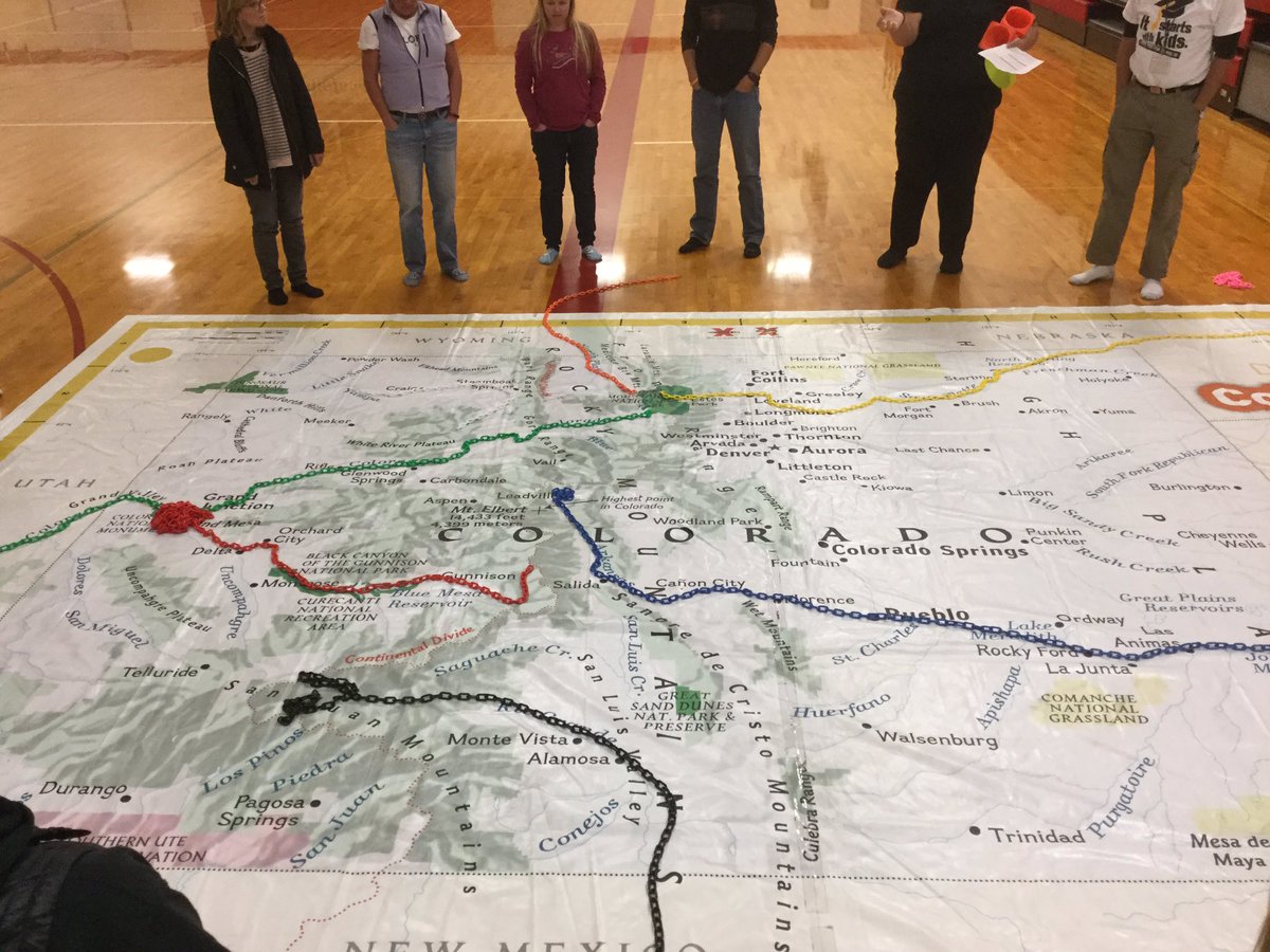 STEMisMyFuture's tweet photo. Fun time mapping with D51 Middle School teachers at Friday's in-service. Mapping connections for in all contents. Thanks @COGeogAlliance for this resource! #ColoradoGiantMap #geospatial #workworthdoing #WMSSTEMGJ #natgeomaps #WeAreD51 @district51 https://t.co/WH5PP5TqDh