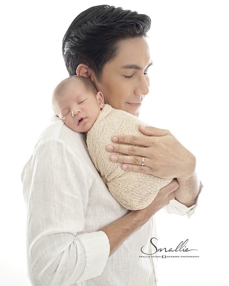 welovecaptain's tweet photo. คุณพ่อกัปตัน มะม้าเอ้ก ลูกดิน 💗 
#ครอบครัวหงษ์มานพ 
#dignehongmanop 
#น้องดิน 
ภักดีบดินทร์ https://t.co/mhXMGdfyAr