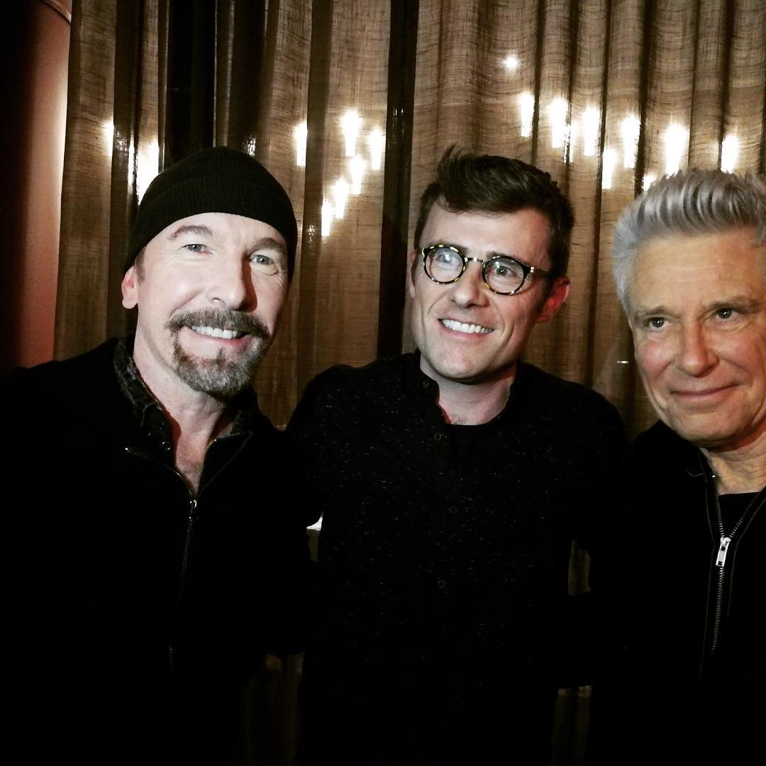 RepublicofPeter's tweet photo. Who are these blokes hanging out with @davemacardle? Asking him for airplay no doubt! #MTVEMA @mtvema @U2 @CorksRedFM @RadioTodayIE https://t.co/haJFQkATL9