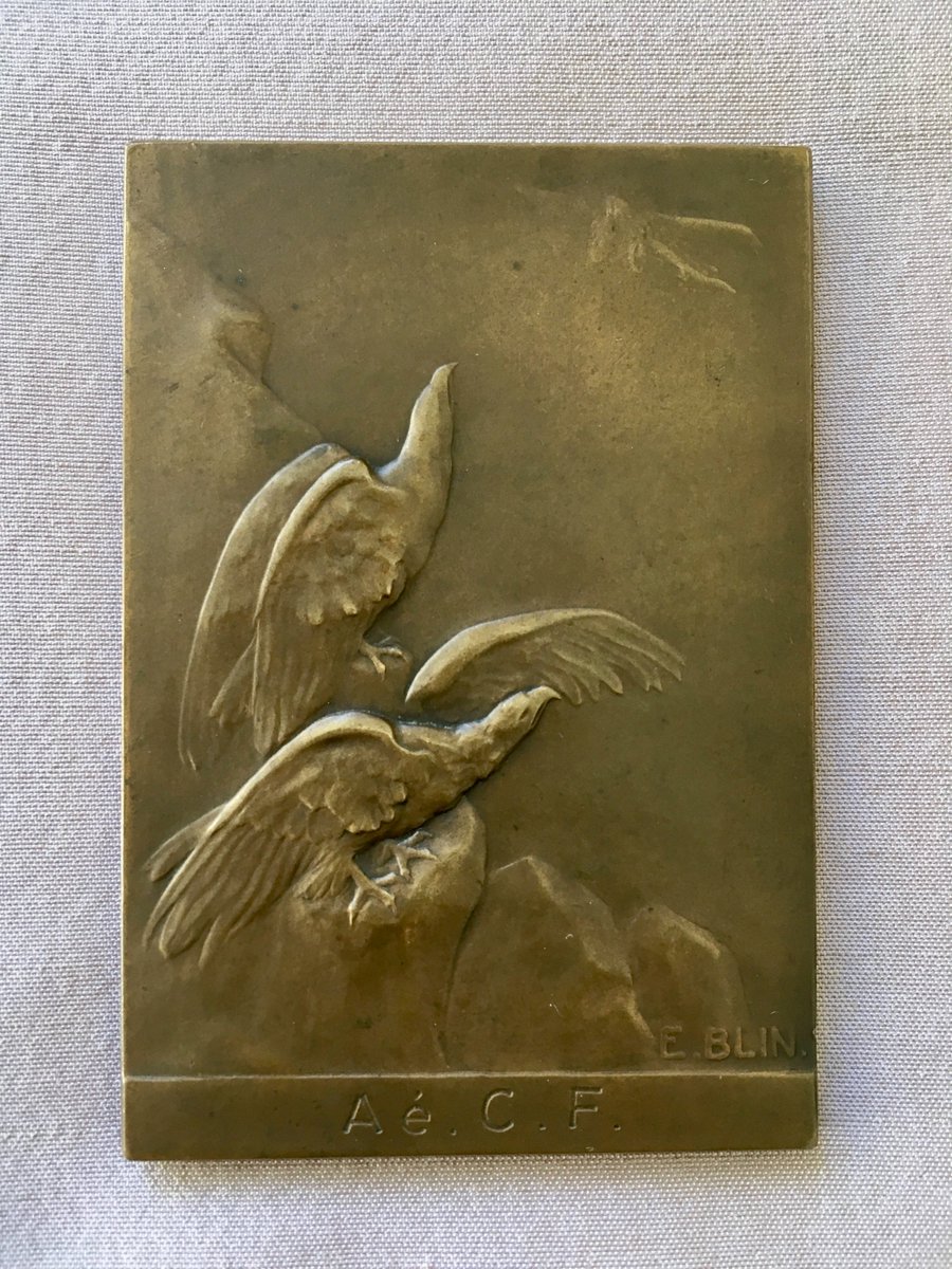 DecorativeArts1's tweet photo. Edouard Pierre Blin aeronautical medal presented to the pilot Alfred Fronval 1920 #aeronautics #artmedal https://t.co/OmnihiZM2F