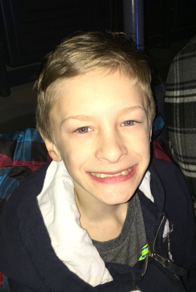 slemieuxLinux's tweet photo. Un garçon heureux #marvelUniverseLIVE https://t.co/bYR0AWKXcY