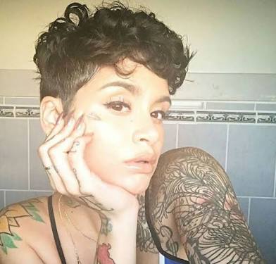 Jo_sourcandy's tweet photo. I'm voting for Kehlani for Favorite Female Artist Soul/R&amp;B at #AMAs https://t.co/ILFFe6i4Az