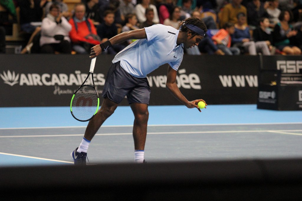DepVendee's tweet photo. #ITV2017 @eliasymer remporte la finale simple 7-5, 6-4 face à Yannick Maden @ITVChallenger https://t.co/XZUMwqIbKn