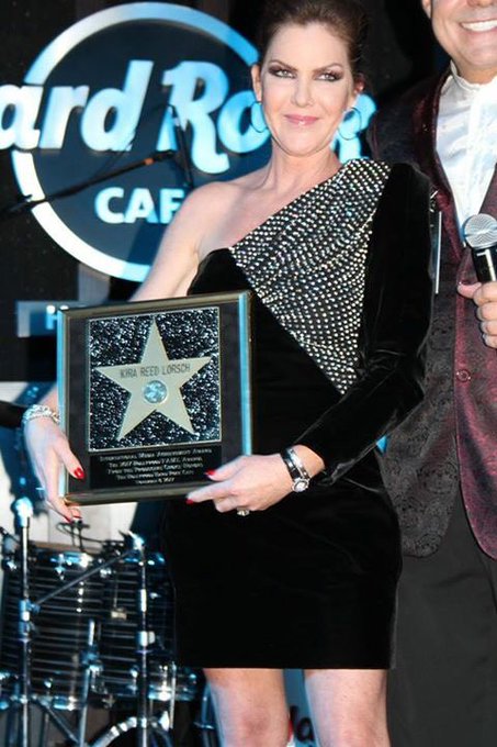 Honored to receive the #HollywoodFameAward @HardRock https://t.co/zyrdnkUlwQ<a href="/tag/hollywoodfameaward"class="tags">#HollywoodFameAward</a><a class="tags" target="_blank" title="On Twitter" href="/?out=eyJ0eXAiOiJKV1QiLCJhbGciOiJIUzUxMiJ9.eyJpYXQiOjE3MjIyNDY5NTksImlzcyI6InR3cG9ybnN0YXJzLmNvbSIsIm5iZiI6MTcyMjI0Njk1OSwiZXhwIjoxNzUzNzgyOTU5LCJyZWRpcmVjdF91cmwiOiJodHRwczovL3R3aXR0ZXIuY29tL0hhcmRSb2NrIn0.wkxHkhy-T4m_9Koxb8TPajbF1vi19y3SOl4XFr7CwJ3Rmfje_0uEsD87PkaQiuL2Dk0mZrKzvWGdlkUZIKofEQ">@HardRock</a>