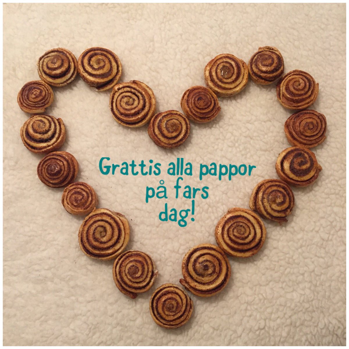 GoodWoolGoods's tweet photo. Good Wool Goods gratulerar alla fantastiska pappor på fars dag! 💛https://t.co/cFIk1zCyFn #farsdag #grattispåfarsdag #woolgoods #goodwoolgoods https://t.co/2cTyPqaNV6