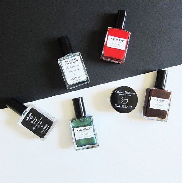 Nailberry's tweet photo. Sundays are for Nailberry mani 💅🏽 #nailberry #nails #12free #mani #vegan #love #nailpolish
📷 @HeyPrettyBeauty https://t.co/4edHZDBooW