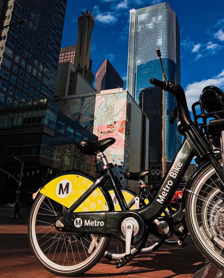 dtlafwd's tweet photo. Start your Sunday funday with exploring #DTLA on a @bikemetro from @grandpark_la to @psrenew and over to @smorgasburg || 📸 @rubenc_photography #dtla #downtownla #dtlafwd #dtla_fwd #bike #metrobike #bikemetro #losangeles https://t.co/5Zlgt51zlx