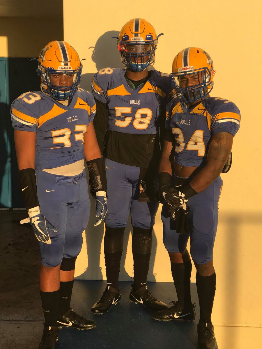 PolloMan30's tweet photo. Humble Beast 😤😈 #MaxBoyz #StateGame#11 #LongLiveStevie https://t.co/1dwACCc0HU