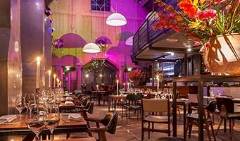 helloamsterdam_'s tweet photo. Pompstation 
Pompstation is the perfect place to drink and dine, and enjoy live performances by jazz musicians and upcoming bands. The menu focuses on meat but also includes fish and lobster, making a trip to Pompstation more than worthwhile.

https://t.co/PKCc47r8PG https://t.co/5ec1ulgx54