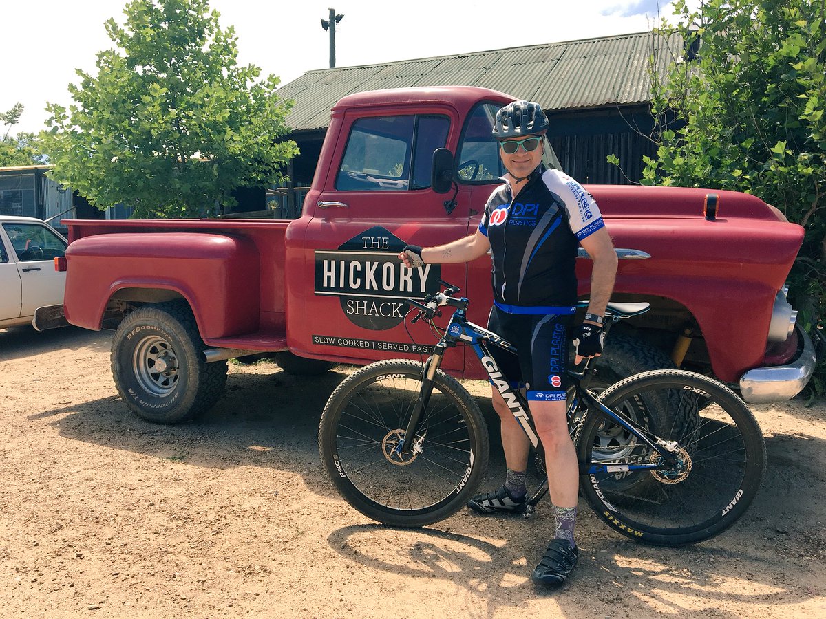 teamyolosa's tweet photo. Great riding 🚵💪🏼☕️ this morning @paulcluverwines #greatoutdoors #summertime https://t.co/4Mshhl4ot6