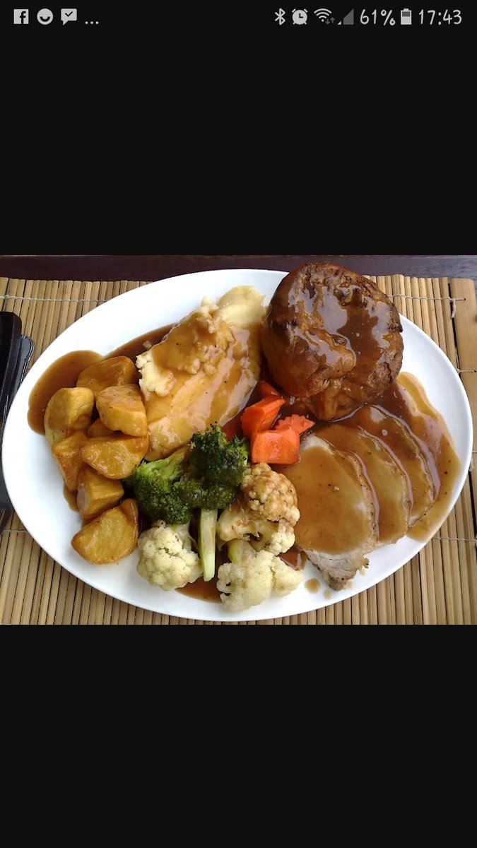 Cateringculham's tweet photo. So are you a traditional Sunday Roast person or something else #letsdebate #sunday #sundayroadt https://t.co/NnI8yEKiBX