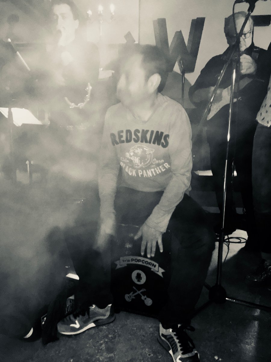 3popcornfever's tweet photo. VENEZ et JOUEZ : #concert #interactif #cajon #percission en #LibreService https://t.co/WR0Ygblev7