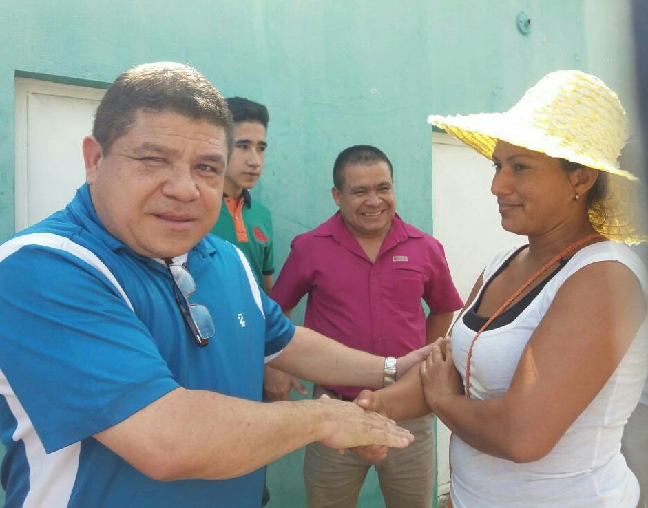Acompañado al candidato de la patria Lisandro marcano  en el municipio mac gregor edo Anzoátegui <a href="/EPSTranzoategui/">Tranzoategui</a> @MPPTve <a href="/NicolasMaduro/">Nicolás Maduro</a>