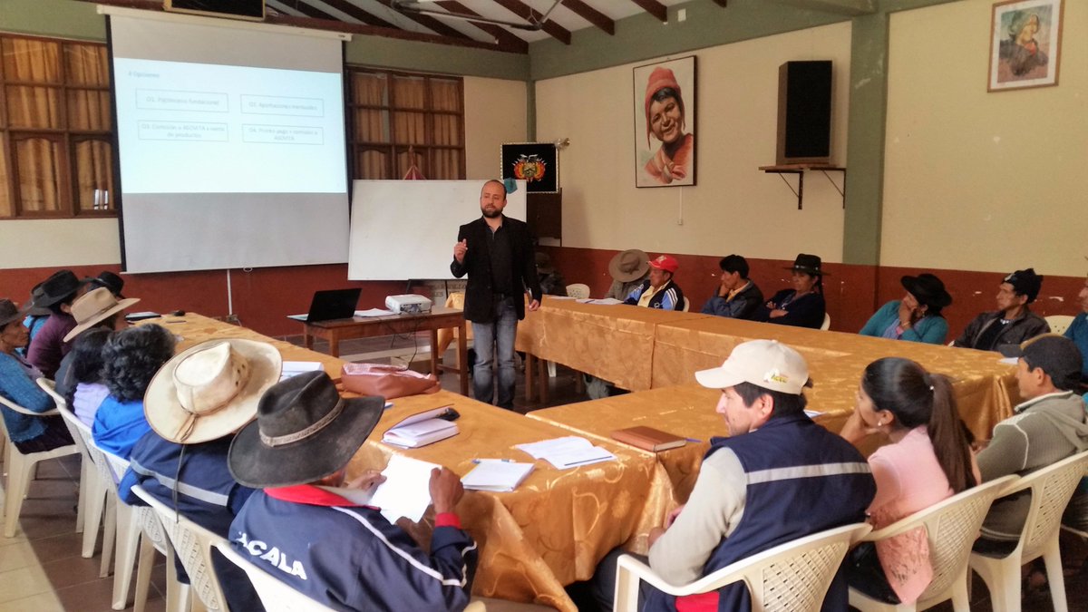 JArevalo2017's tweet photo. @Agriterra #Bolivia. Seasoning #ASOVITA's business. Participatory process for 'Long-term sustainability Plan' @Ninoskagh @GuidoAgriterra https://t.co/sCTCvhIFQZ