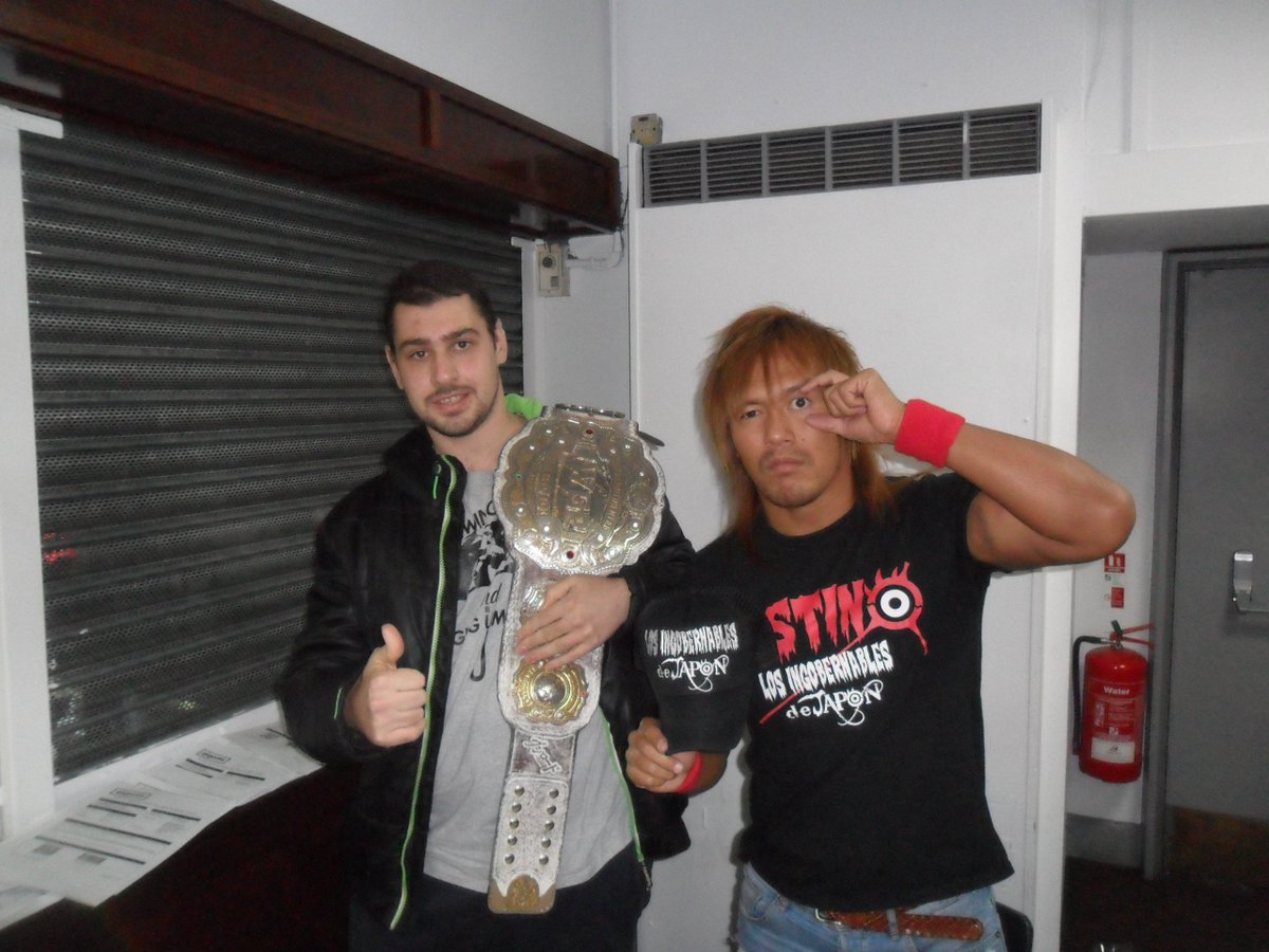 ADellanzo1's tweet photo. Next up is @s_d_naito Met him a couple of times at the Global Wars shows, really nice guy and appreciates the time he comes over to the UK, also he took time out to meet @Shazzledazzlee after the York Hall show which was really nice of him to do
#WrestlerAppreciationThread https://t.co/MG1BVNXHsh