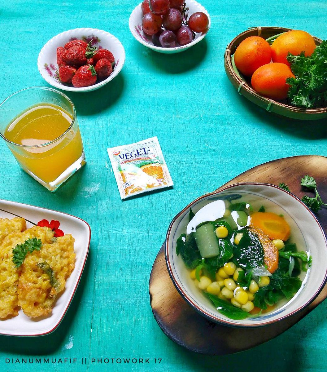 Vegeta_Serat's tweet photo. Sayur bayam, bakwan jagung, &amp; Vegeta Jeruk jadi #MenuSehatVegeta pilihan Dian_ummuafif di Instagram, V'riends. Apa menu sehatmu hari ini? https://t.co/YXAlO5XGip