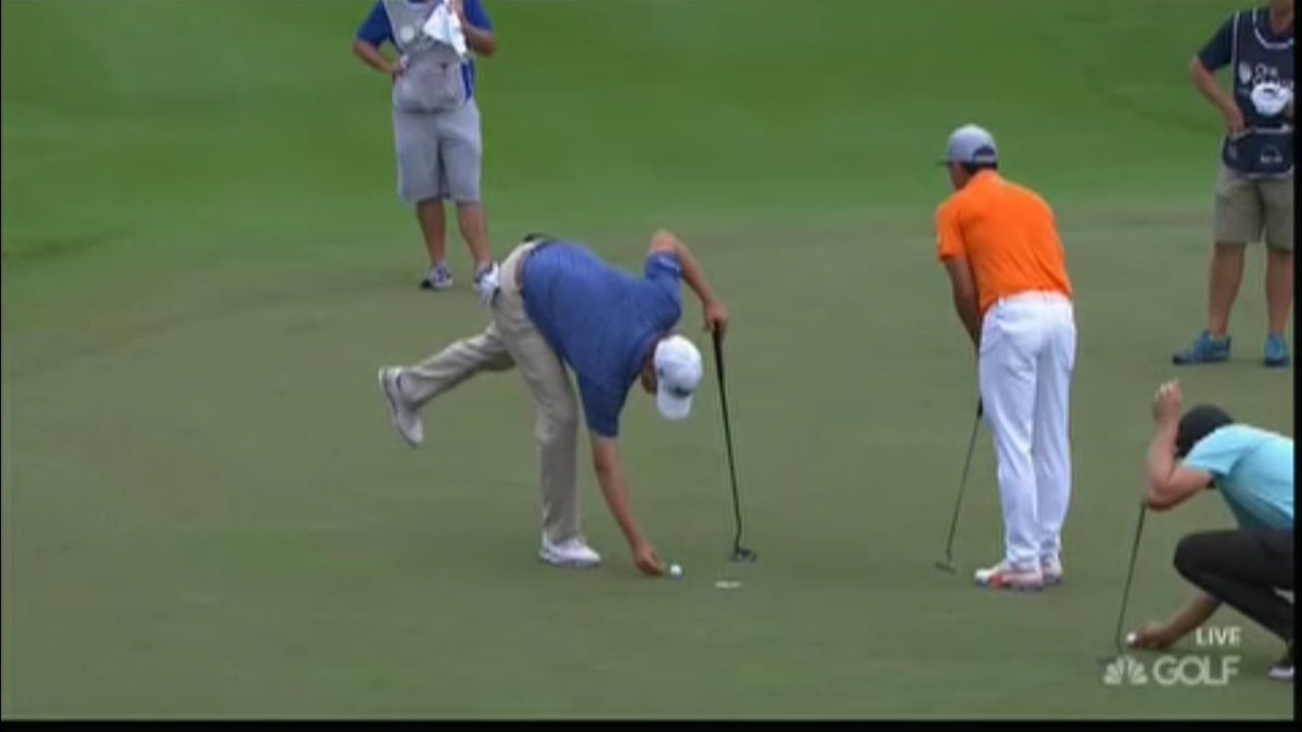 NoLayingUp's tweet photo. Best #TourSauce there is. Marking the 6 inch putt for the win  @pkizzire https://t.co/9MDUFqxPST