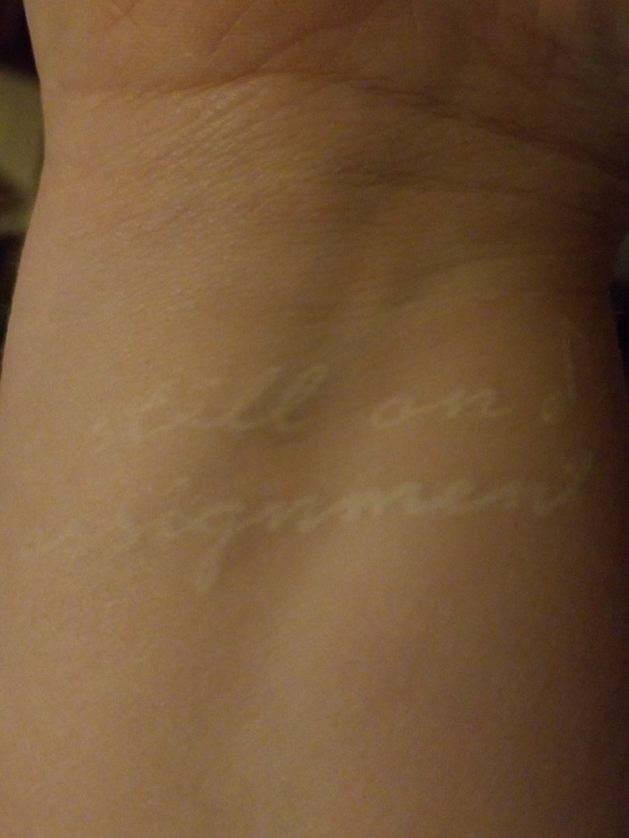 worshipn4ever's tweet photo. Literally just had to stare at my wrist for a solid minute while repeating what it says to myself...#stillonassignment #twloha #stillstruggle #Hesnotdonewithmeyet https://t.co/JevrMPe1YQ