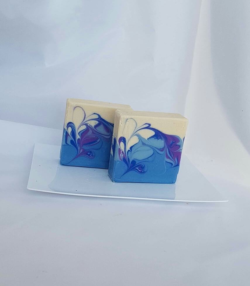 bubblux's tweet photo. #SneakPeek of our new soaps! These will be on our website when ready for sale #ThinkOutsidetheBubble https://t.co/NsCWMingaV