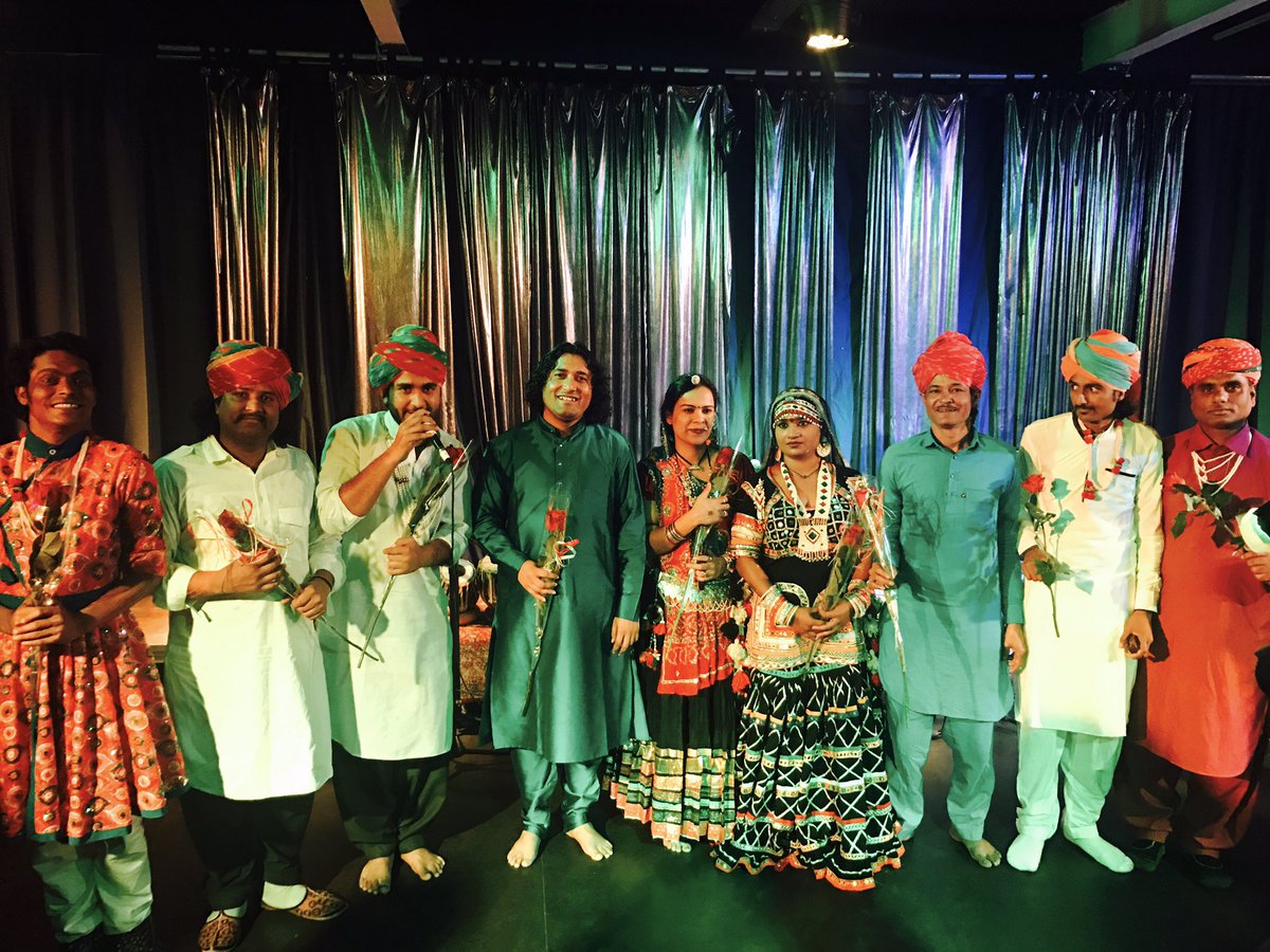 Dhoadgypsies's tweet photo. #DhoadGypsiesofRajasthan In #Amsterdam #Europetour2017 #indiadiaspora https://t.co/QKUvsQixwy #RahisBharti #Indianliveperformance #Indiandance #Desertrajasthan #IncredibleIndia #Rajasthantourism https://t.co/3lobJNSy32