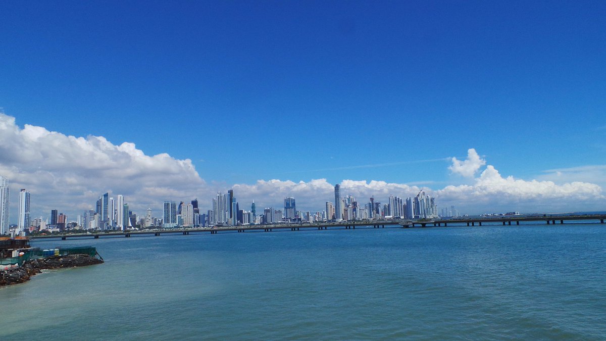 USFHealth's tweet image. Immersing itself in the culture, USF Health Panama continues to learn a lot about the Panamanian people. #USFHealth plays an important role in healthcare. A number of USF areas come to Panama, including #USFWorld, @USFHealthMed, @usfcoph, @USFHealthNurse, @USFMuma and more.