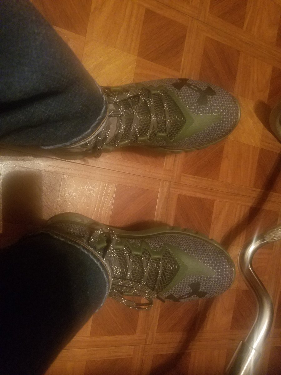 amjay718's tweet photo. They have arrived! The downtown green #rockdelta looking badass loving these thank you @TheRock for always inspiring me and thank you to all the vets in my family and all over the world #ProjectRock @UnderArmour https://t.co/d5DgNEJRrM